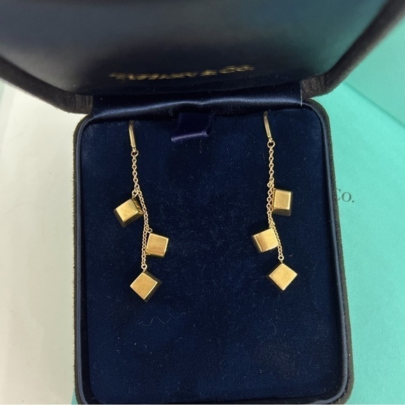 Tiffany & Co. Frank Gehry Torque Drop Earrings 18k Yellow Gold RARE - Picture 3 of 10